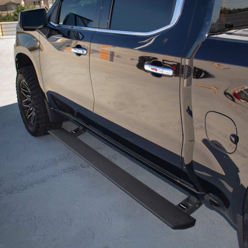 Go Rhino 19-23 Chev Silverado 1500 & 20-23 25/3500HD CC 4dr E-BOARD E1 Running Board Kit - Tex. Blk