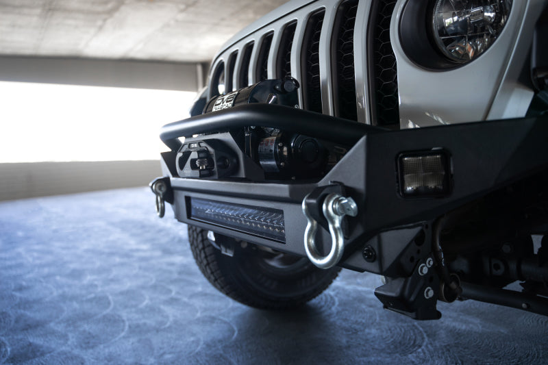 DV8 Offroad 18-23 Jeep Wrangler JL / 20-23 Jeep Gladiator JT FS-7 Mid-Width Winch Front Bumper